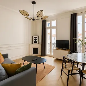 Newly Renovated With Balcony, Ac, Fiber Internet Apartment Monte Carlo